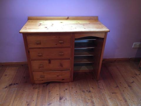 Dressing table