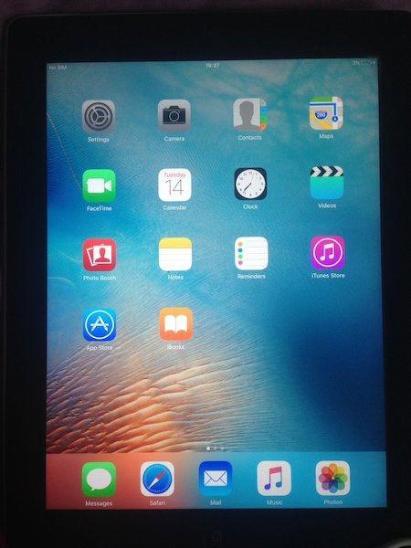 iPad (3rd Gen) 16 GB WiFi + Cellular