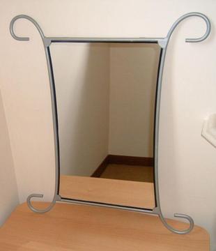 Mirror – suitable for sitting room etc