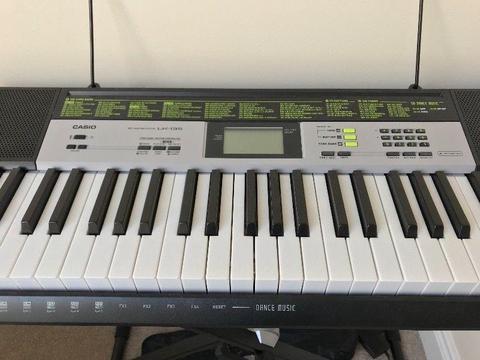 Casio LK-135 Keyboard