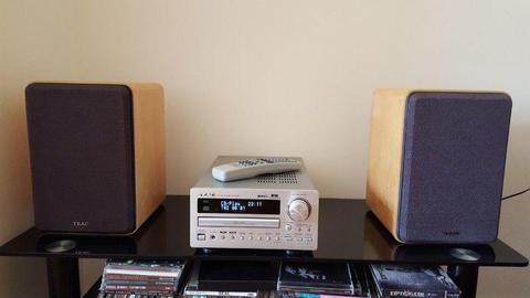 TEAC CD receiver CR-H250 with spekers