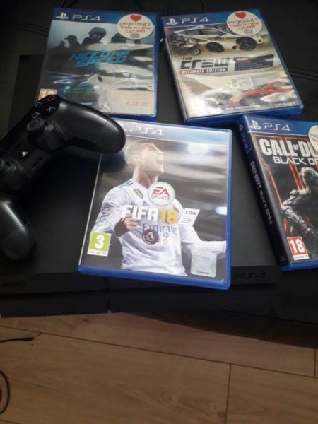 Ps4 console controller and fifa 18 / 3 other games
